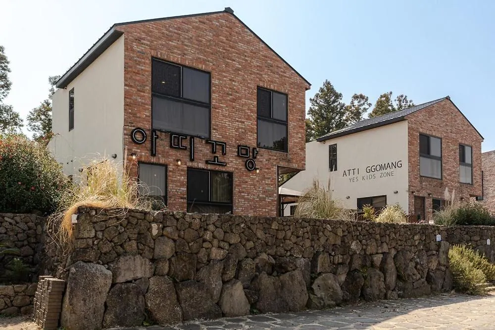 Attiggomang Pension Jeju